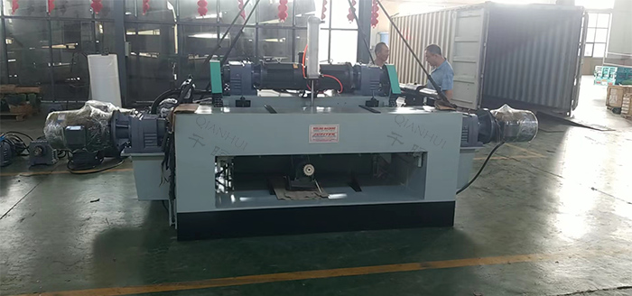 6.5ton spindleless veneer peeling machine loading container