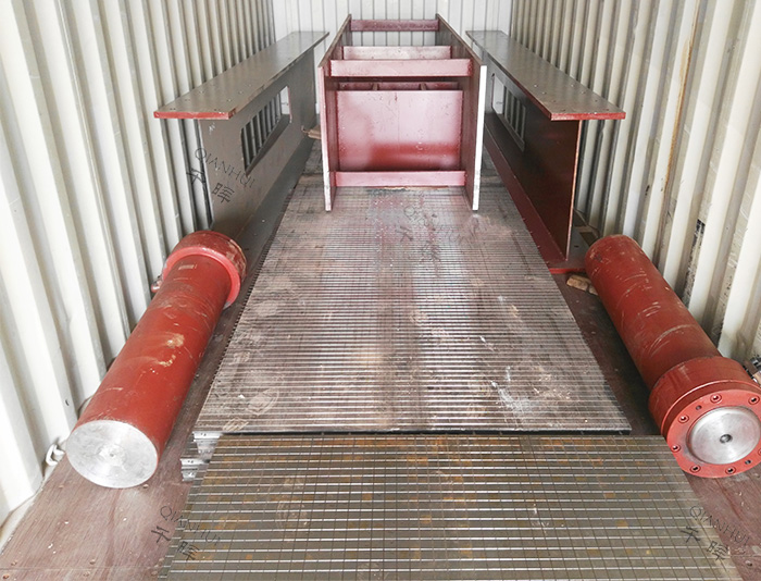 loading container of veneer hot press dryer machine