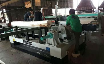 Our Engineer Installing New Type 9ft Veneer Peeling Machine in Malaysia Customer Factory
