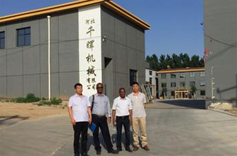 African customer Come to Visit Us and Talked About Complete Set of Plywood Production Line Machines for Making Construction Plywood