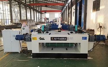 New Type Veneer Peeling Machine with Clipper Builtin BX1400A-6